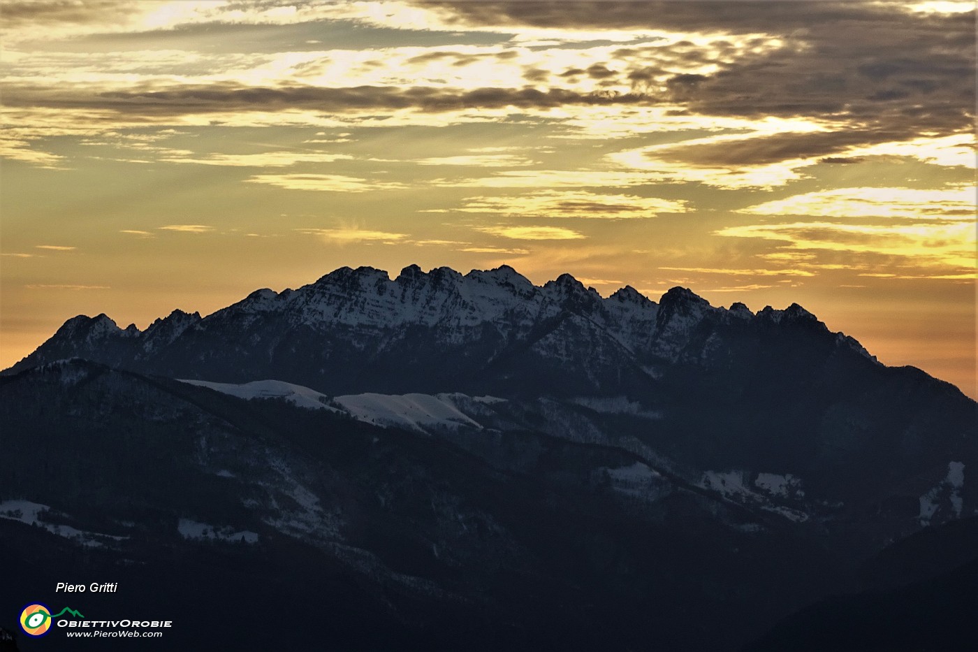 89 Dal Passo di Grialeggio tramonto in Resegone.JPG